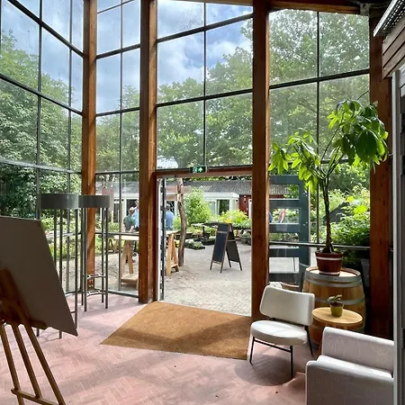 Plaats De Kleine Aarde Hostel Boxtel